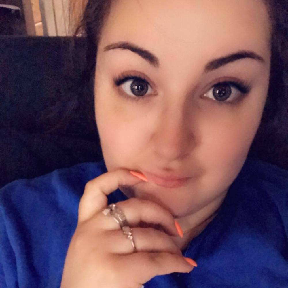 Meet your Posher, Olivia